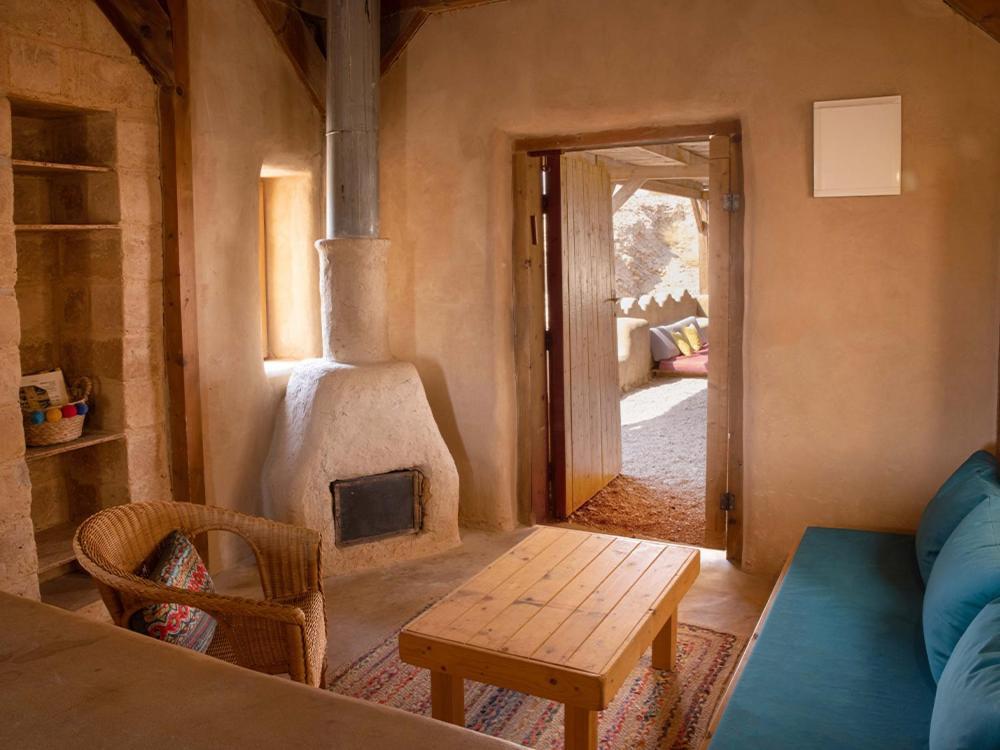 Desert Days Mud Cabin'S Resort Tzukim Bagian luar foto