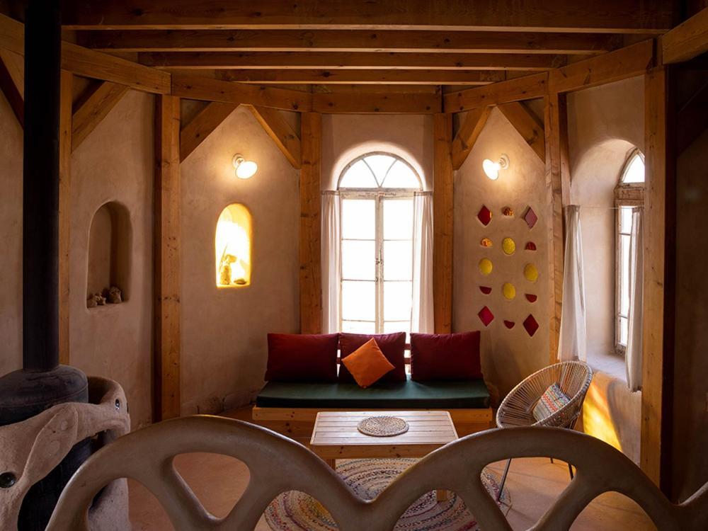 Desert Days Mud Cabin'S Resort Tzukim Bagian luar foto