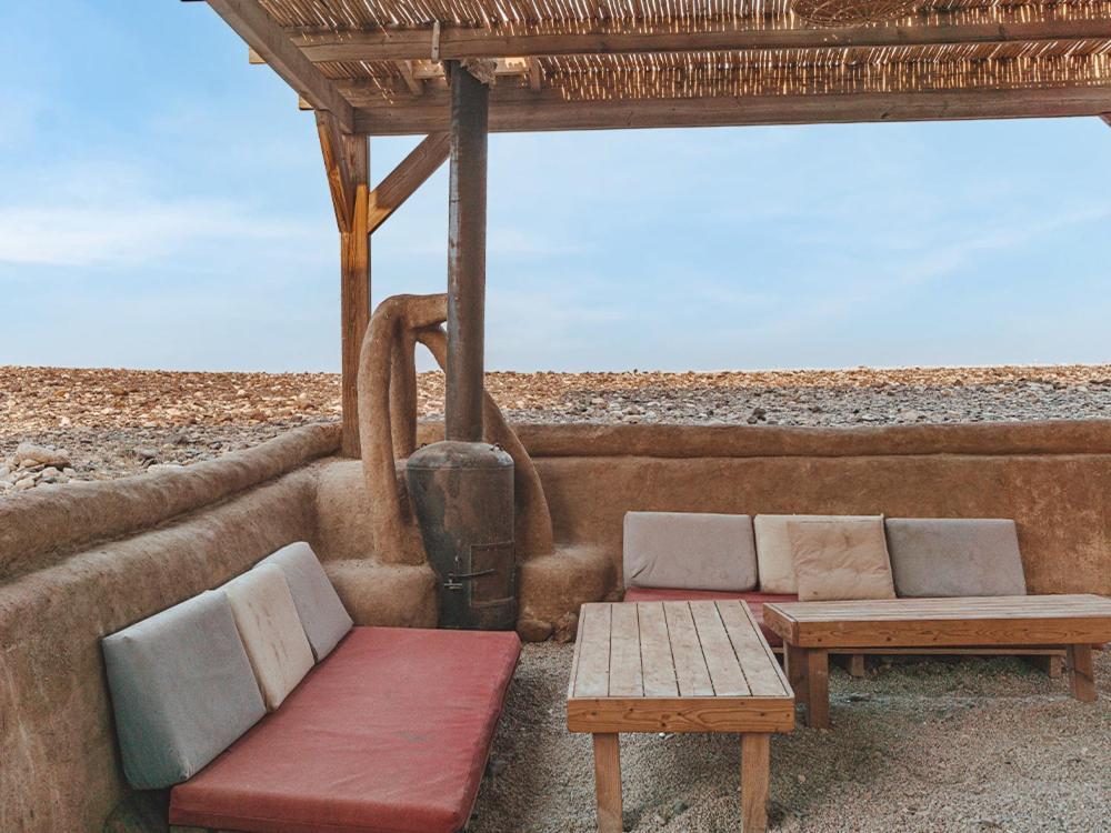 Desert Days Mud Cabin'S Resort Tzukim Bagian luar foto