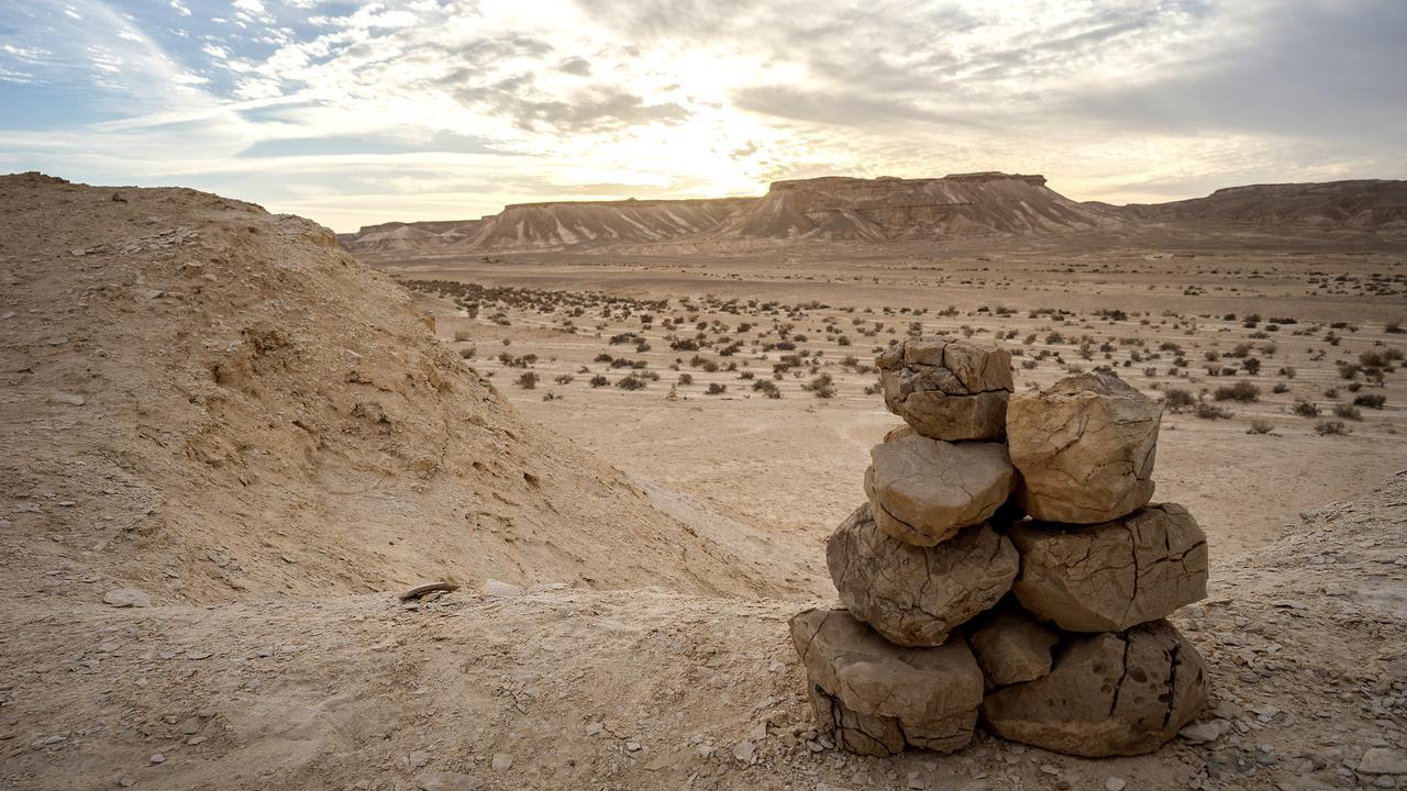 Desert Days Mud Cabin'S Resort Tzukim Bagian luar foto