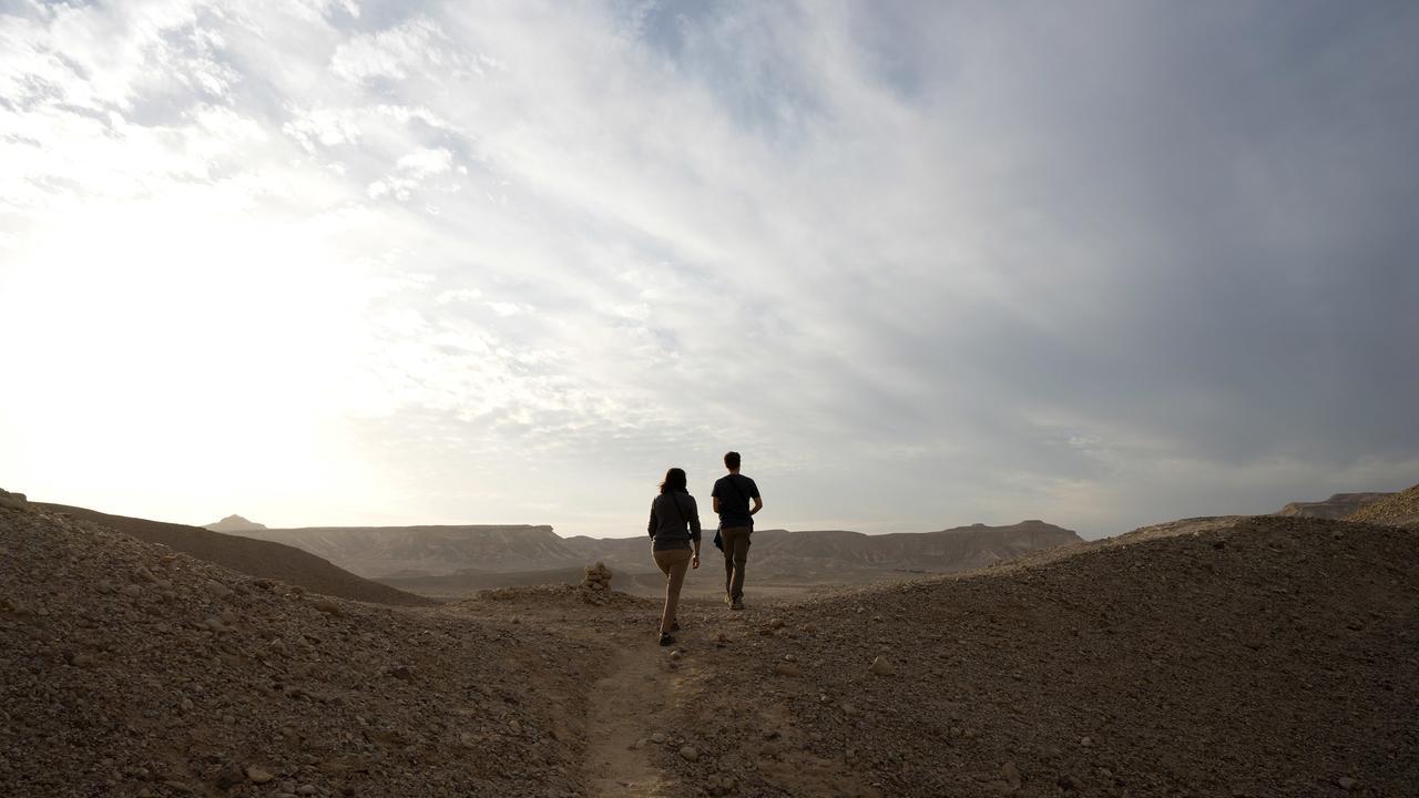 Desert Days Mud Cabin'S Resort Tzukim Bagian luar foto